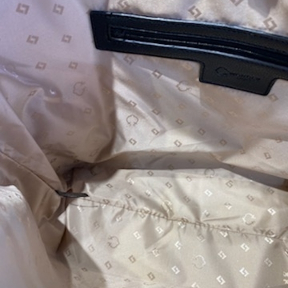 C Wonder shoulder tote - Picture 4 of 8